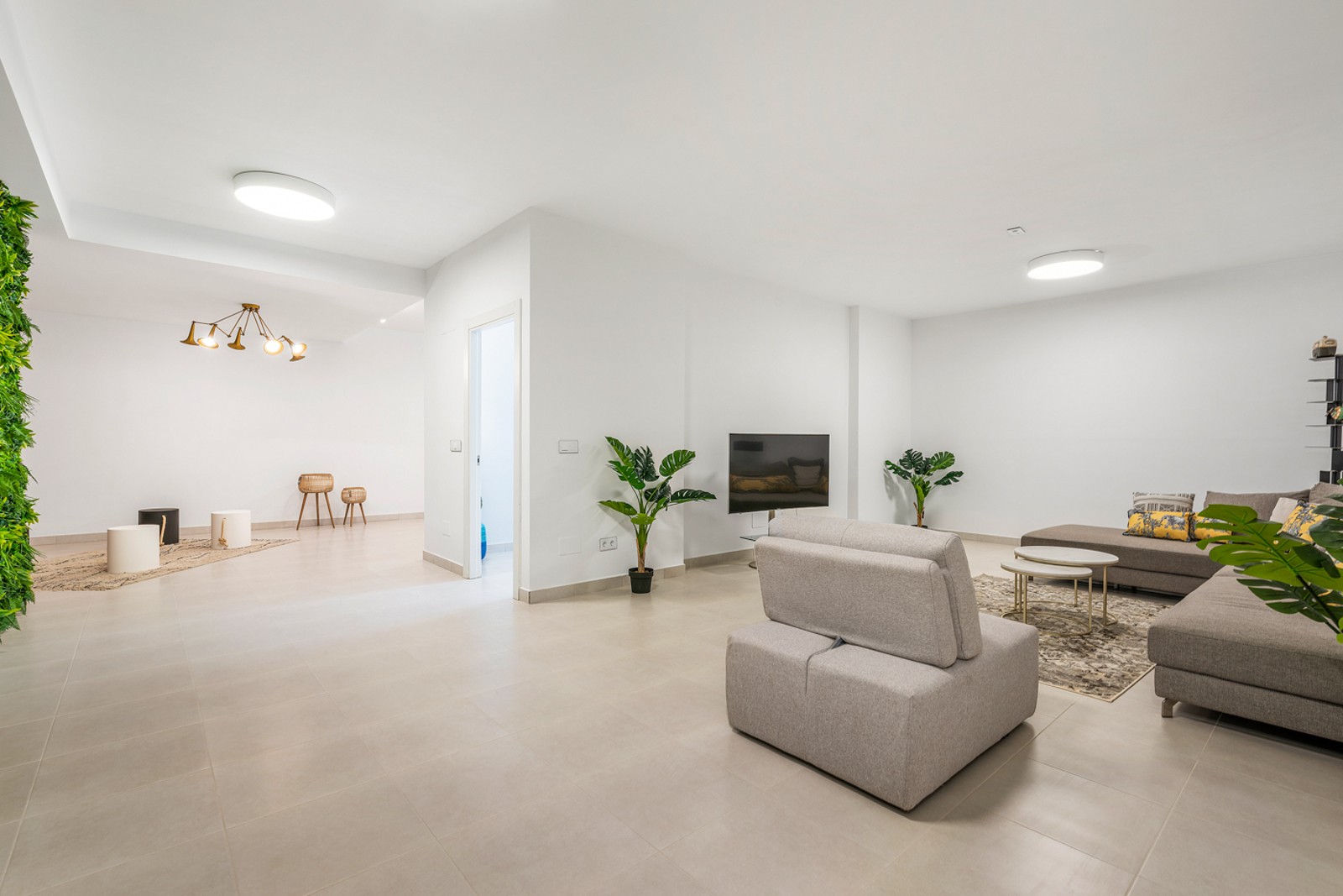 MODERNE VILLA'S MET ZWEMBAD EN SOLARIUM IN PLAYA HONDA 16