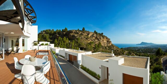 Luxe villa's met ruime interieurs en panoramisch zeezicht in Altea