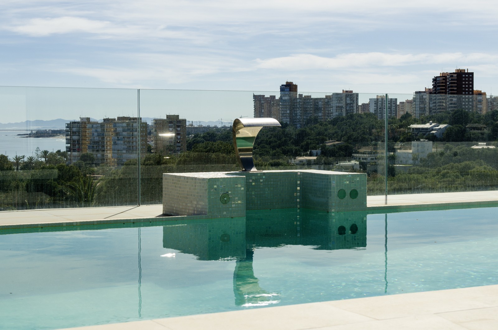 RUIME NIEUWBOUWVILLA IN CAMPOAMOR, OP SLECHTS 300M VAN HET STRAND 15