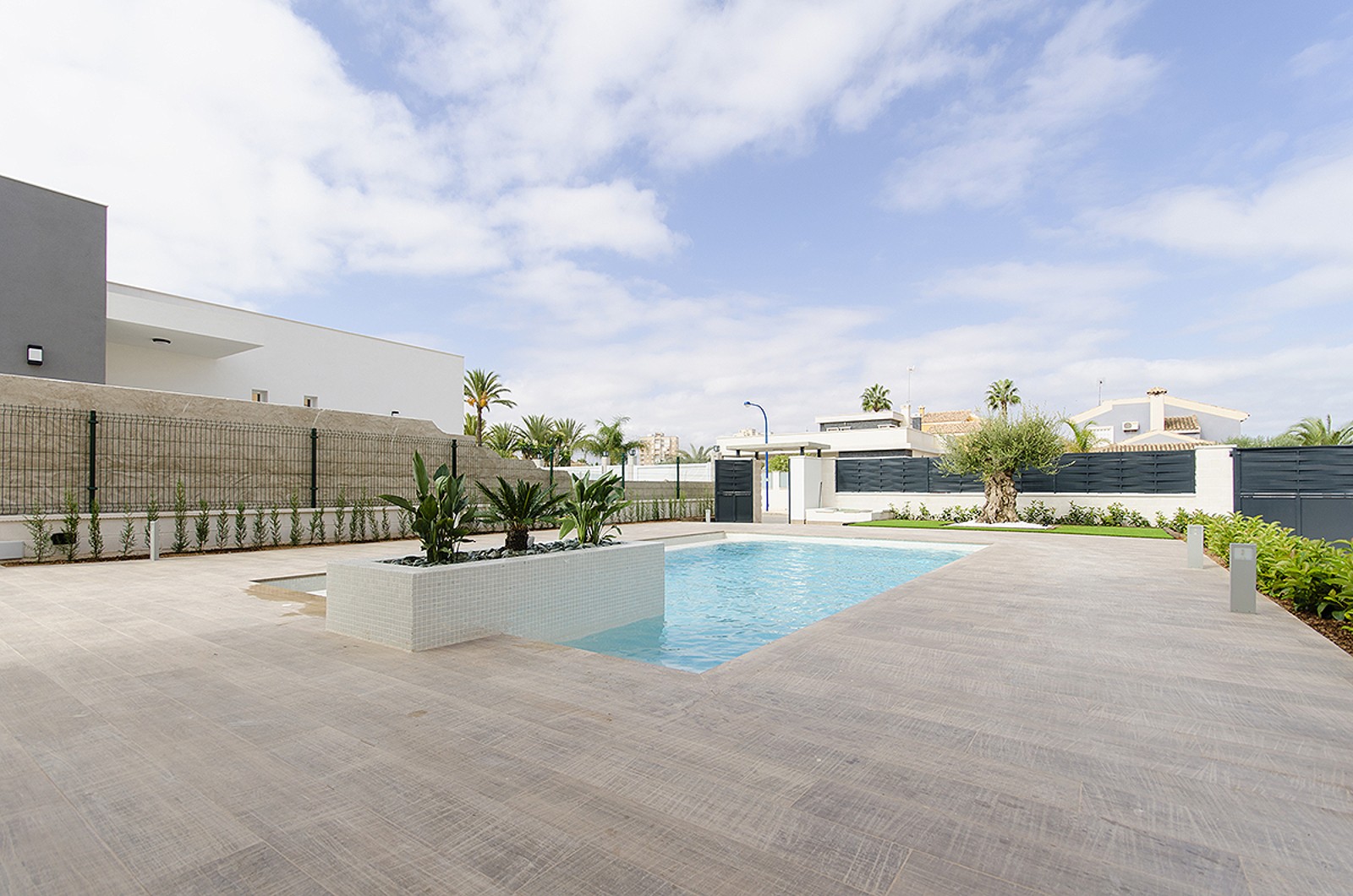 SPACIEUSE VILLA NOUVELLEMENT CONSTRUITE À CAMPOAMOR, À SEULEMENT 300M DE LA PLAGE 4