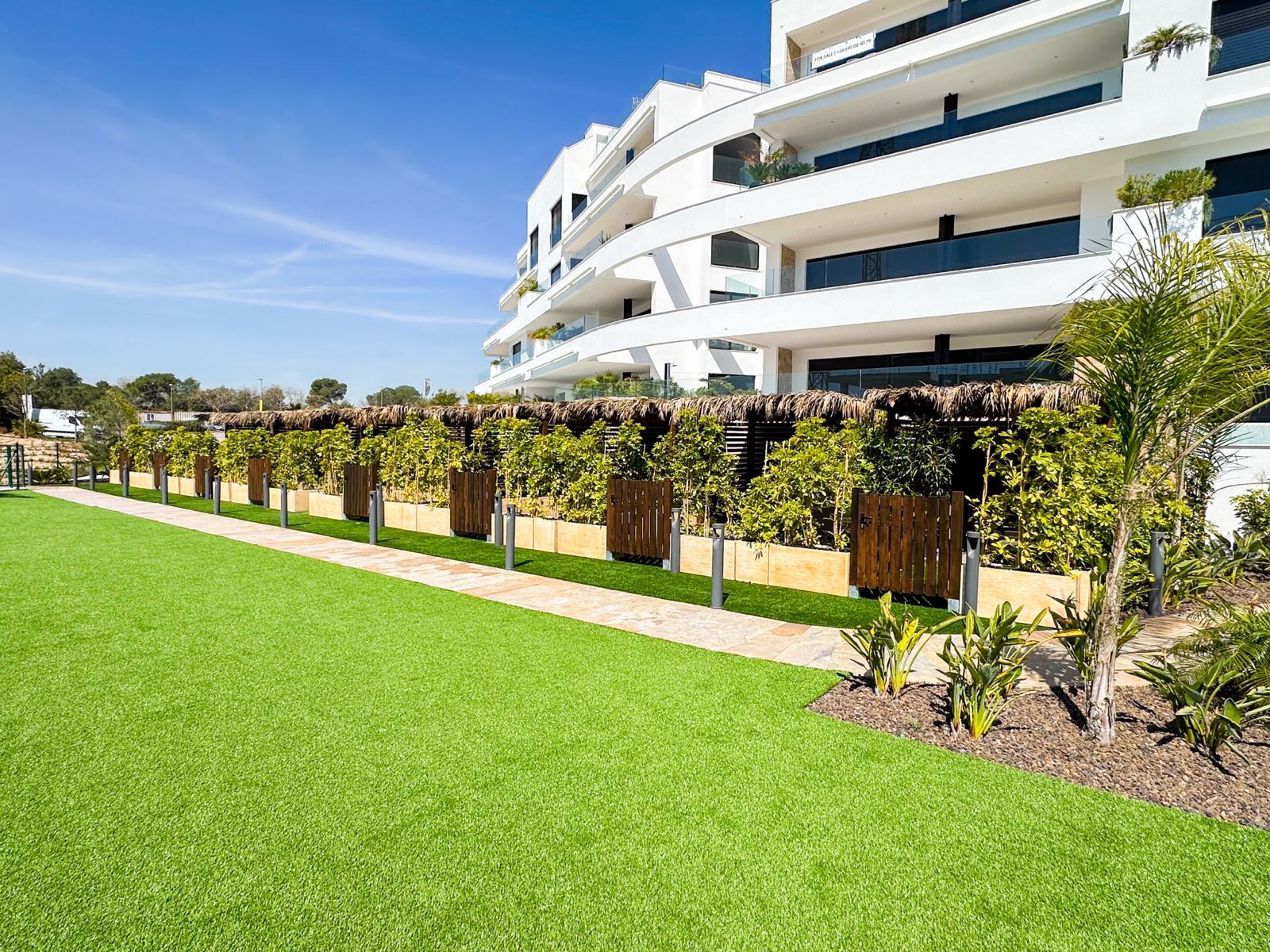 Uitzonderlijke appartementen in een exclusieve omgeving in Las Colinas Golf 6