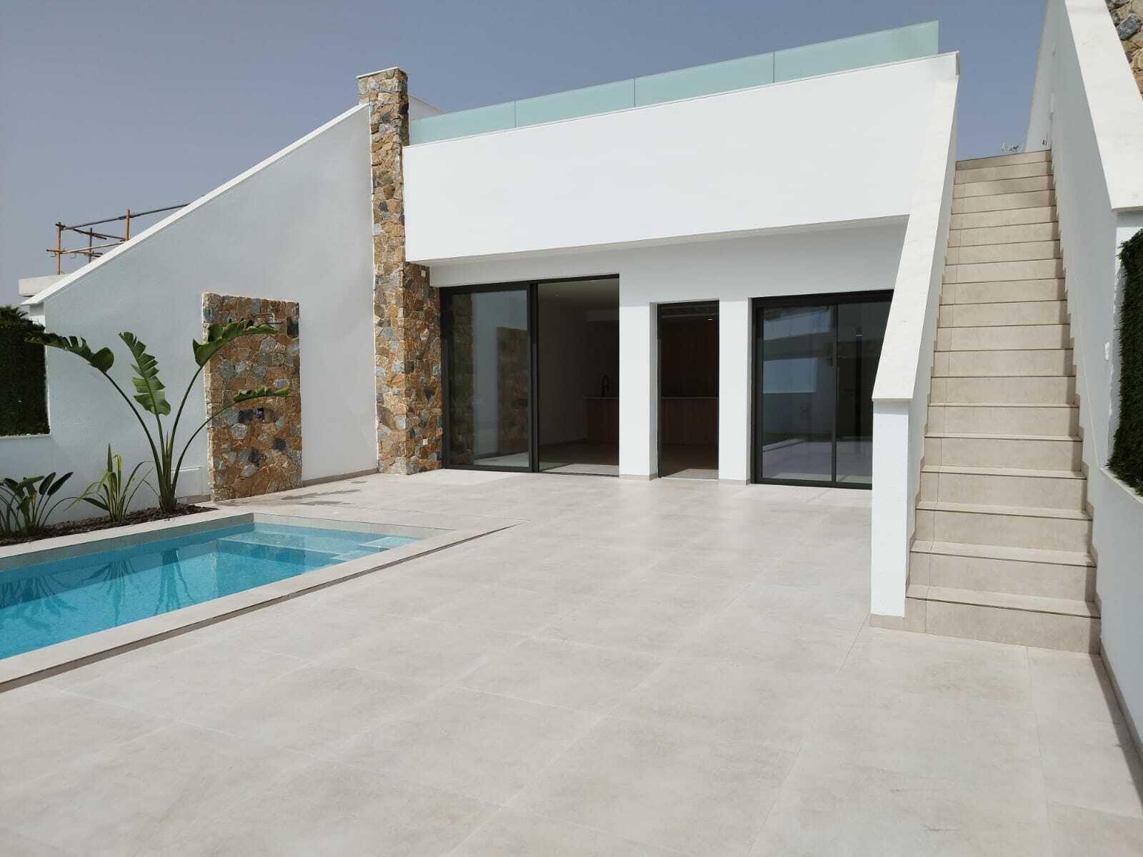 NIEUWBOUW HALFVRIJSTAANDE VILLA’S IN SAN JAVIER – UW NIEUWE WONING AAN ZEE 3