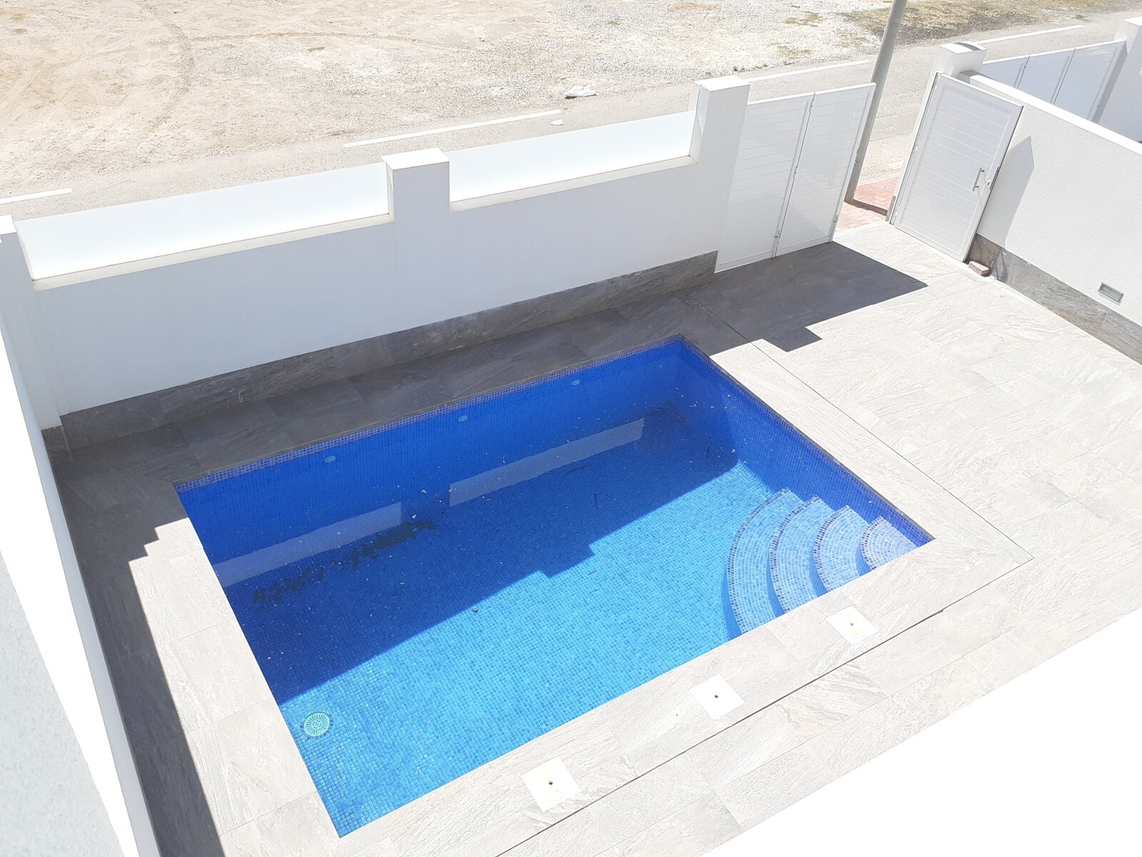 Leuk townhouse met privézwembad en solarium in Avileses 10