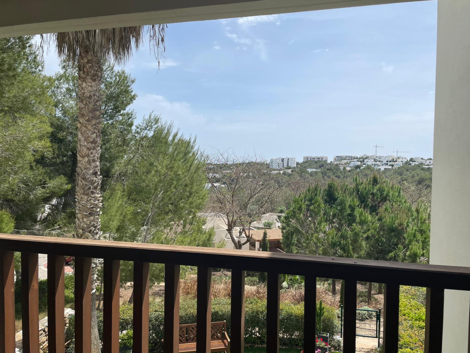 Découvrez le luxe de vivre au Las Colinas Golf Country Club 3