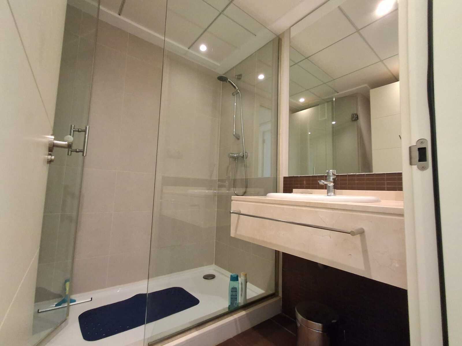 Découvrez le luxe de vivre au Las Colinas Golf Country Club 20