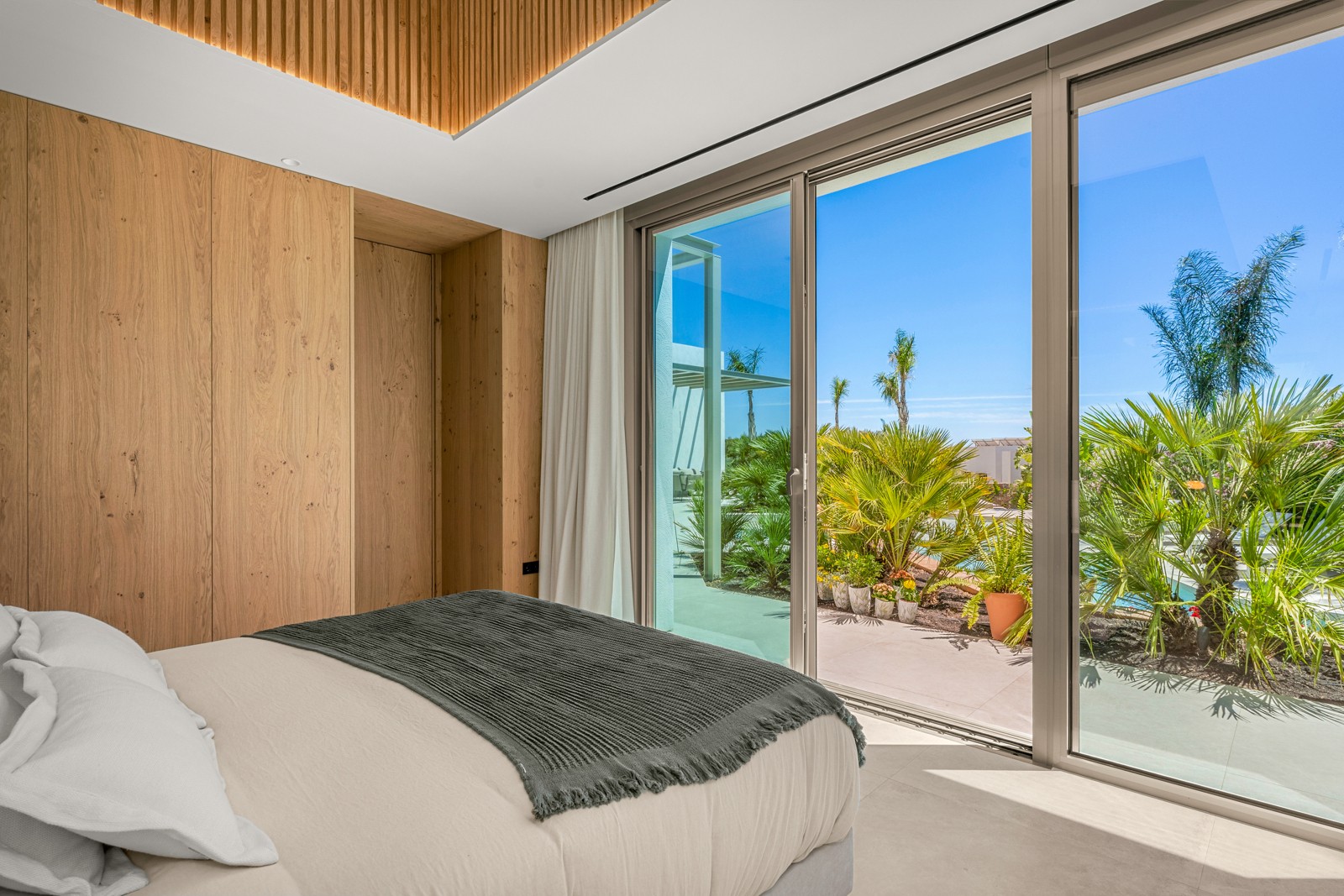 Exclusieve villa, direct bewoonbaar 26