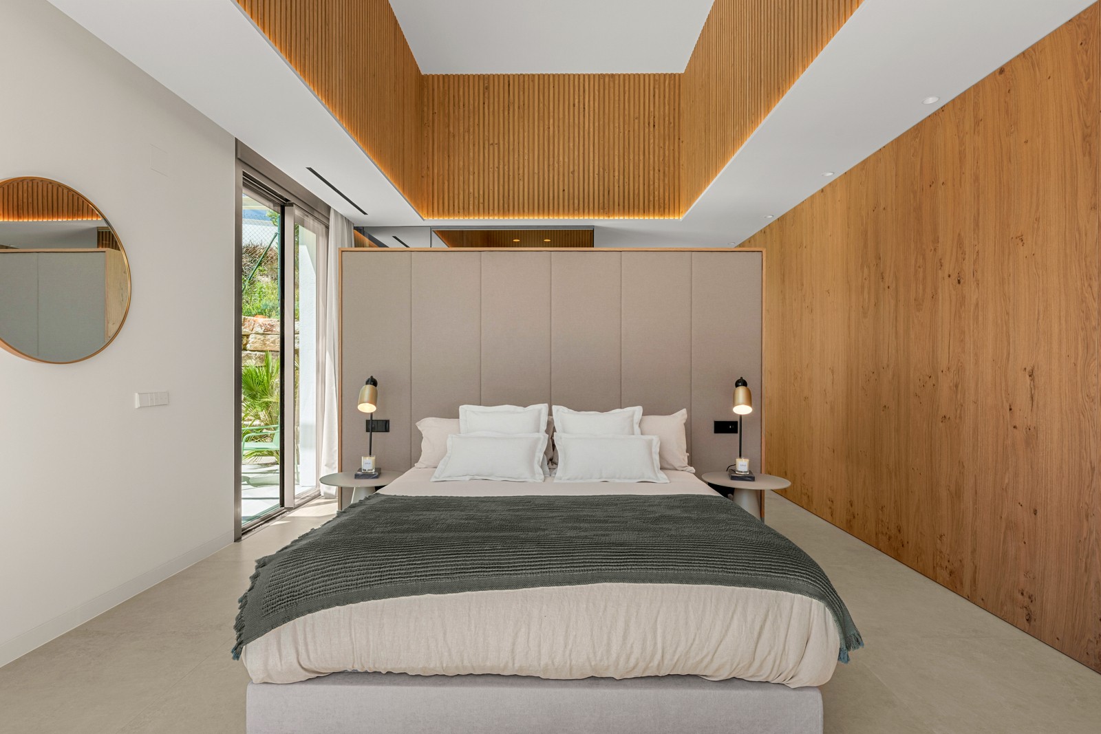 Exclusieve villa, direct bewoonbaar 27