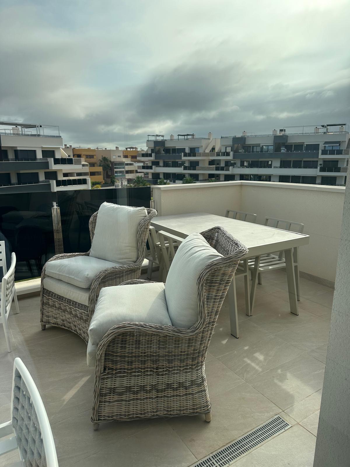 Penthouse avec vue sur la mer, à seulement 300 mètres de la plage à Orihuela-Costa 13